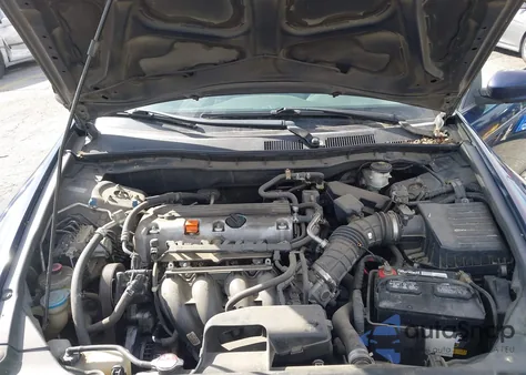 2010 Honda Accord 2.4 Lx z USA, uszkodzony, nr VIN 1HGCP2F39AA196944